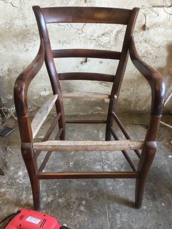 reparation-fauteuil-chaise-nimes.jpg11