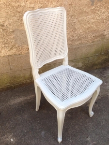 relooking-meubles-peinture-chaise-nimes.jpg1